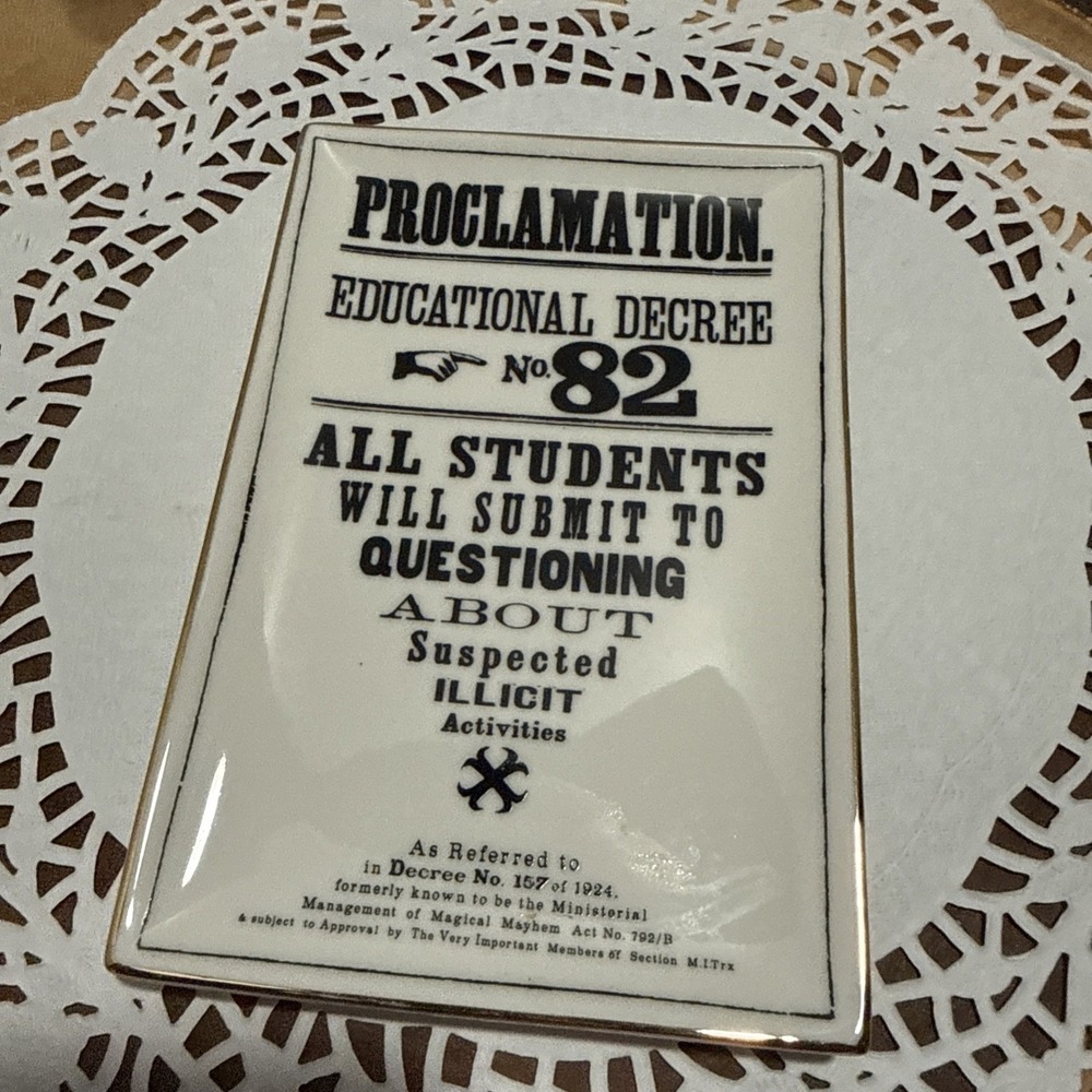 Hallmark Harry Potter Proclamation No. 82 Trinket Dish Dolores Umbridge Tray